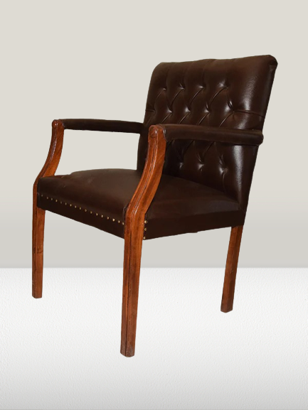 Classic Wooden Visitor Chair