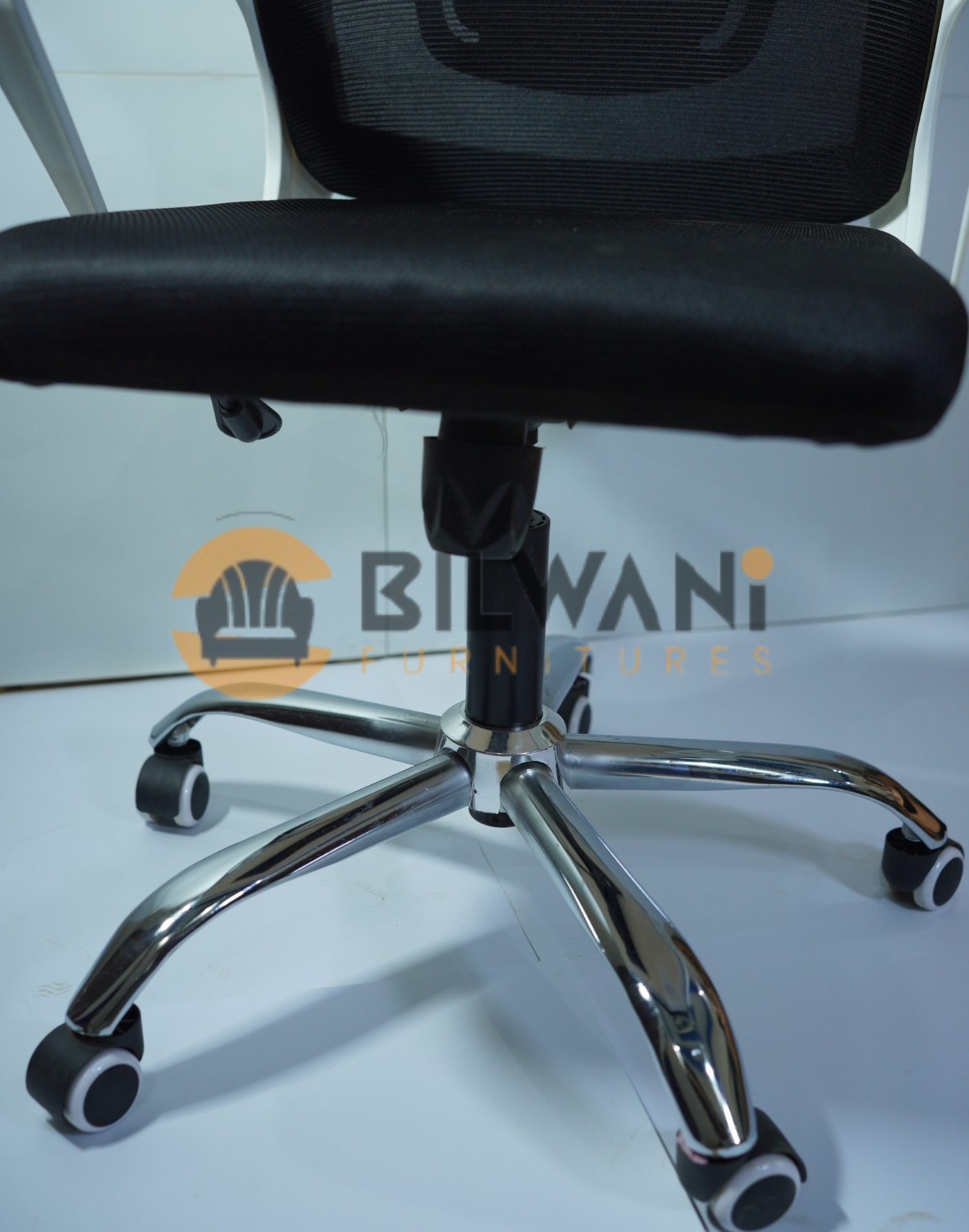 Ergonomic Revolving Chair BF-R105