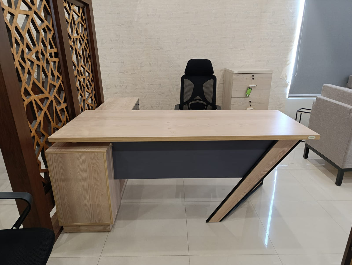 Executive Table BF-ET4